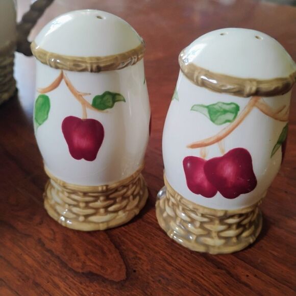 7pc Fruit-Themed Ceramic Tea Set         (1037) - Picture 3 of 8